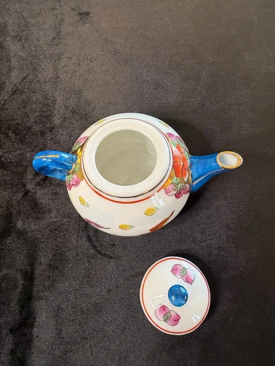 Vintage Chinese Miniature Fish-Themed Tea Serving Set - Picture 7 of 16